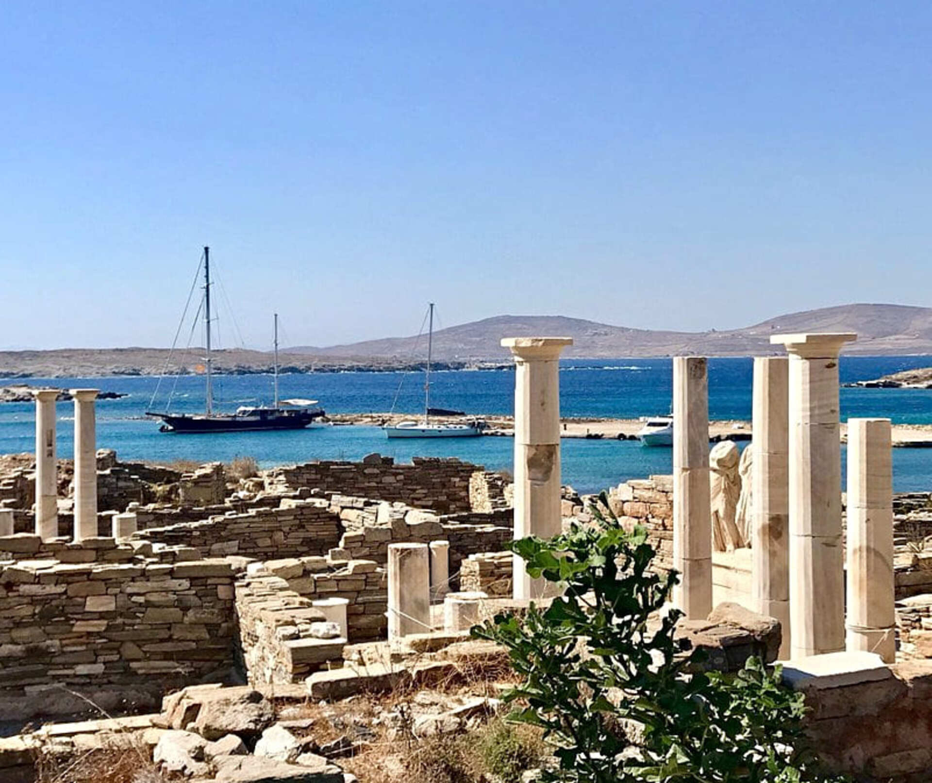 Rhenia Island and Guided Tour of Delos - Shared Full Day Cruise