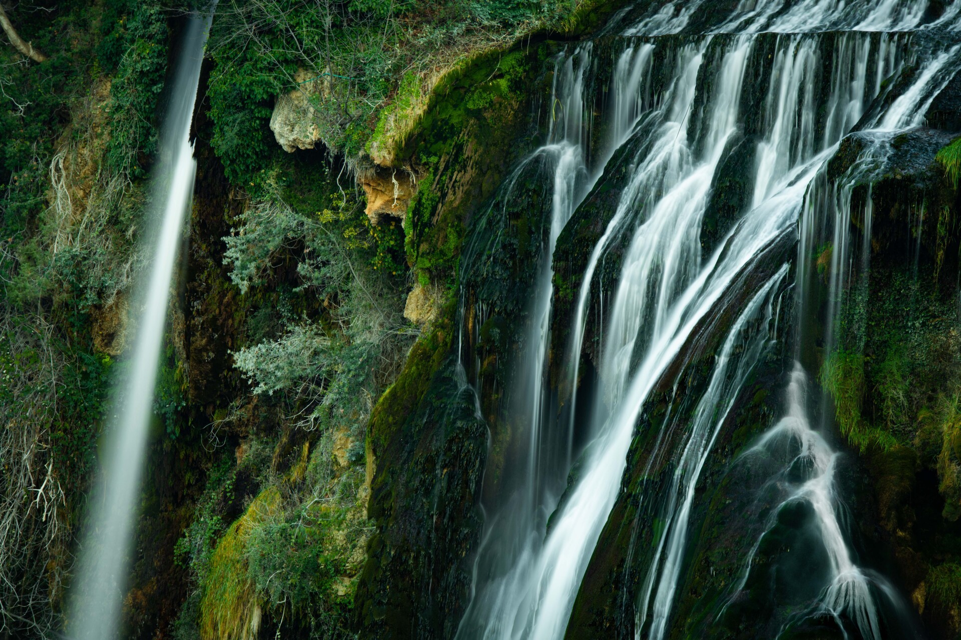 Todi, Marmore Waterfalls and The Nera Gorges Photography Tour - Private