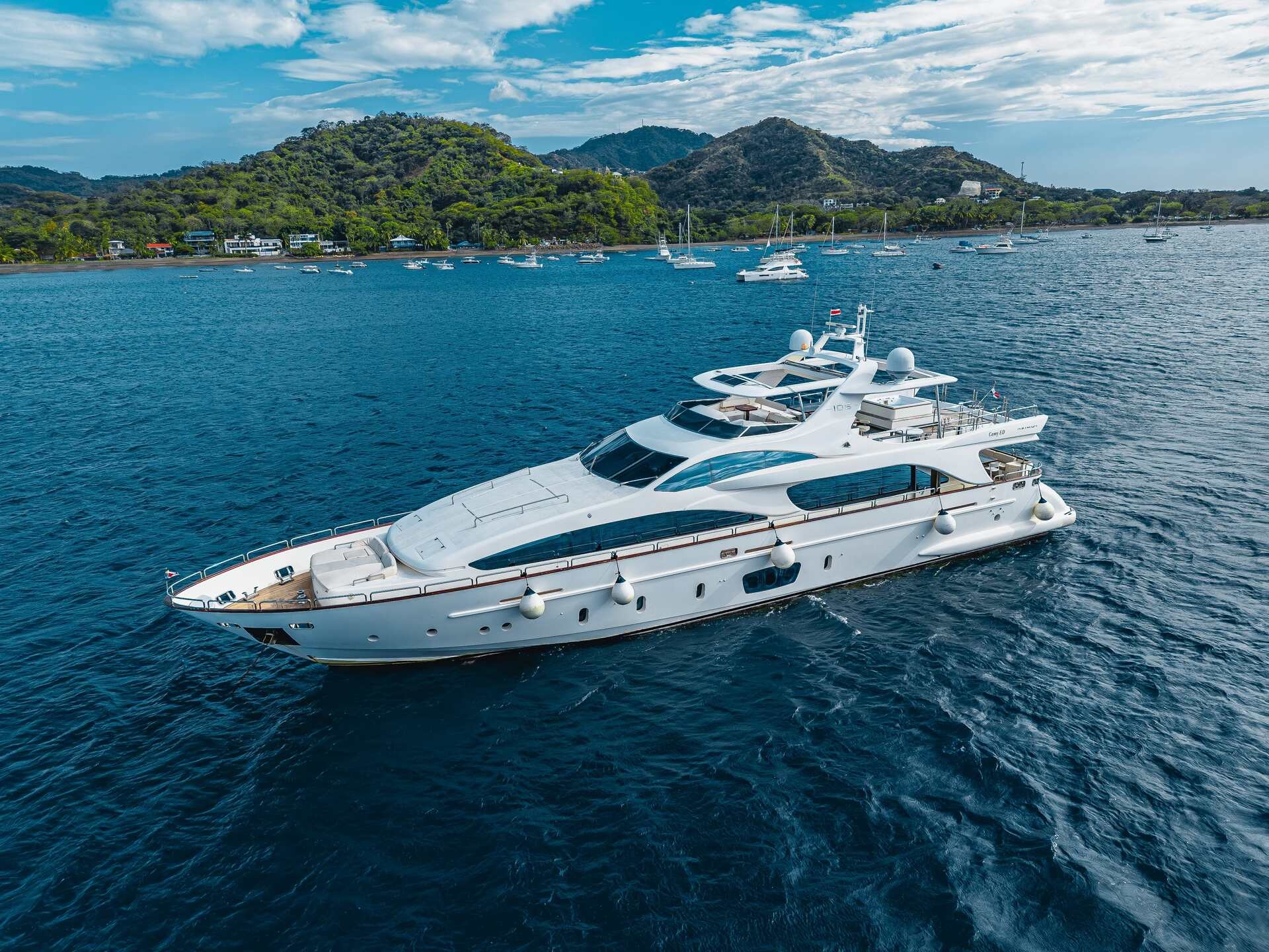 Papagayo Private Megayacht Charter - Camy Ed 105ft