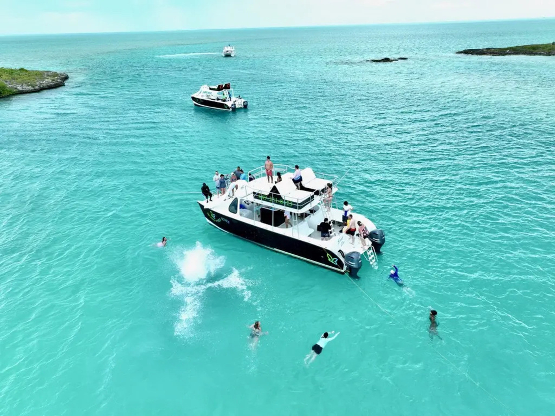 Half Day Snorkel Tour - Group charter visiting snorkel spots & beaches