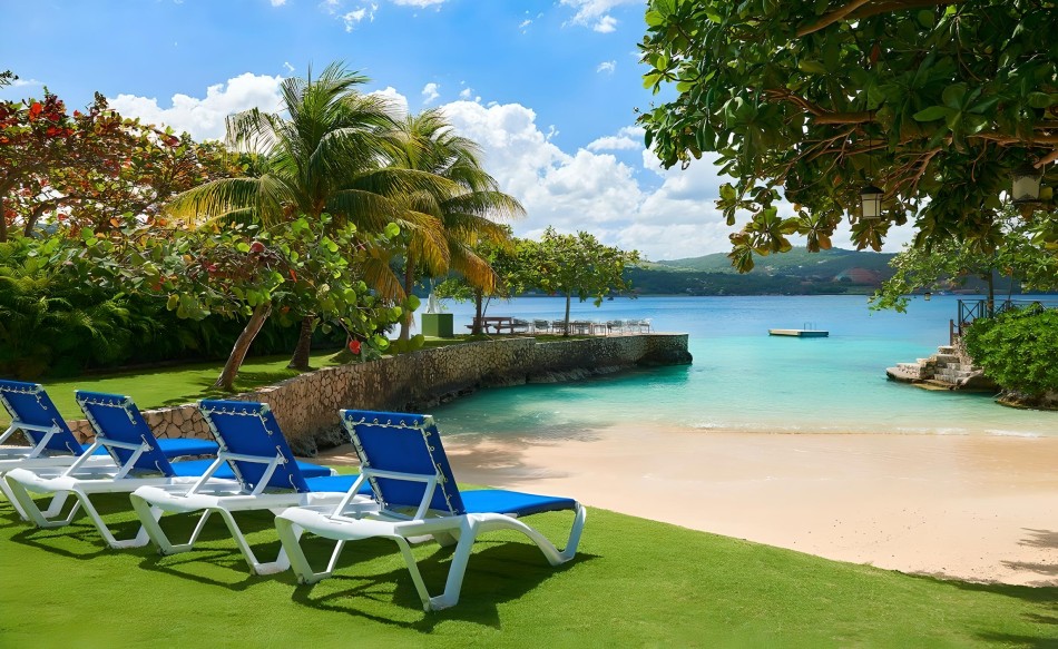 Jamaica Villas - Whispering Waters - Discovery Bay - Caribbean | Luxury Vacation Rentals