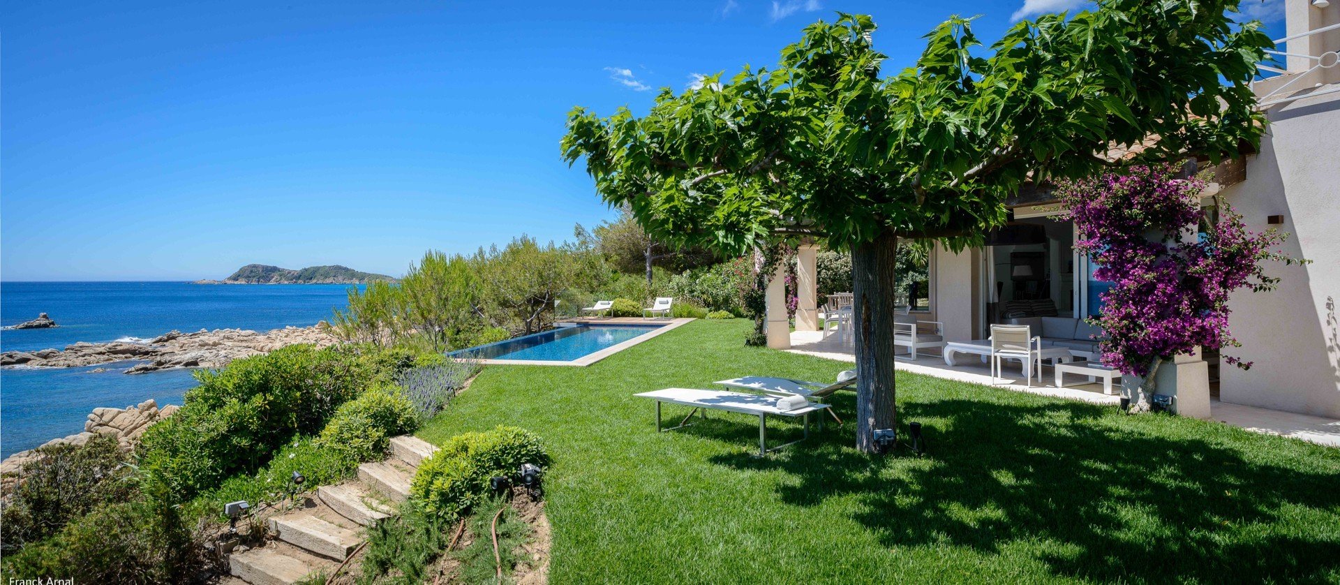 Blue Jasmine villa Blue Jasmine Cote d'Azur Isle Blue
