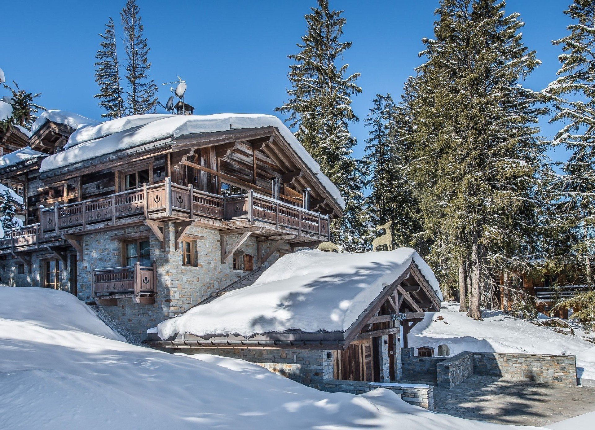 Погода шаля в шале. Шале Куршевель. Куршевель 1850. Шале в Куршевеле. Chalet «grande Roche.