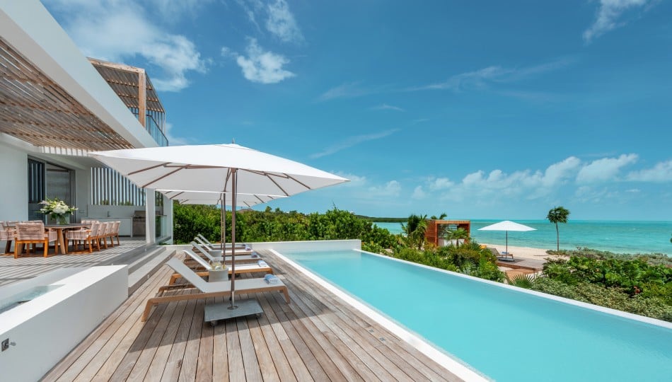 Turks & Caicos Villas - BE Long 6BR Beachfront Villa - Long Bay Beach - Caribbean | Luxury Vacation Rentals