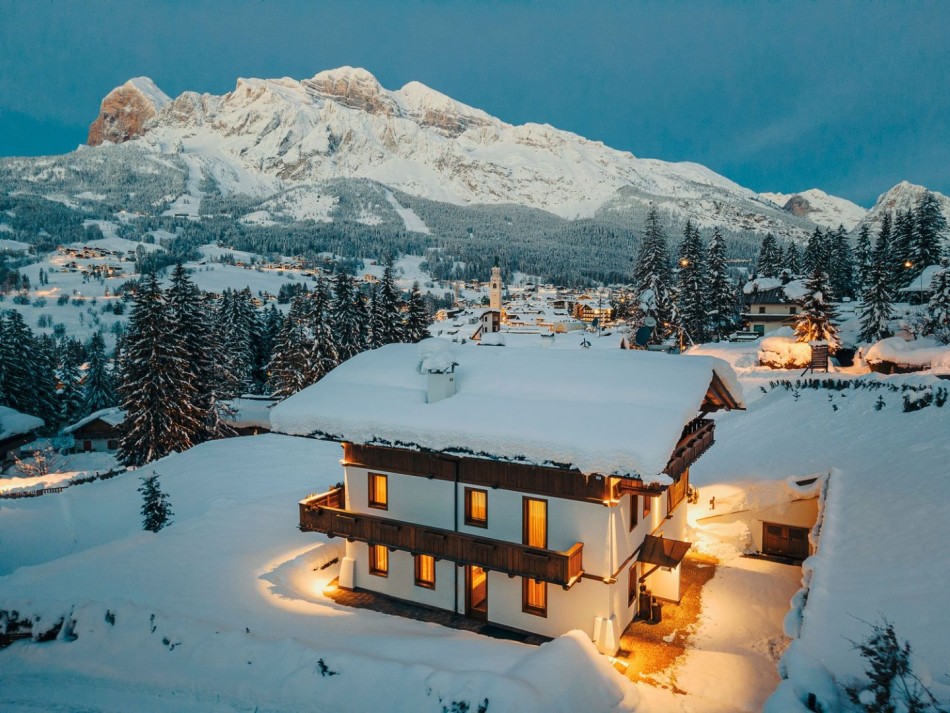Dolomites Villas - Chalet Dolce Vita - Cortina - Cortina d'Ampezzo - Italy | Luxury Vacation Rentals