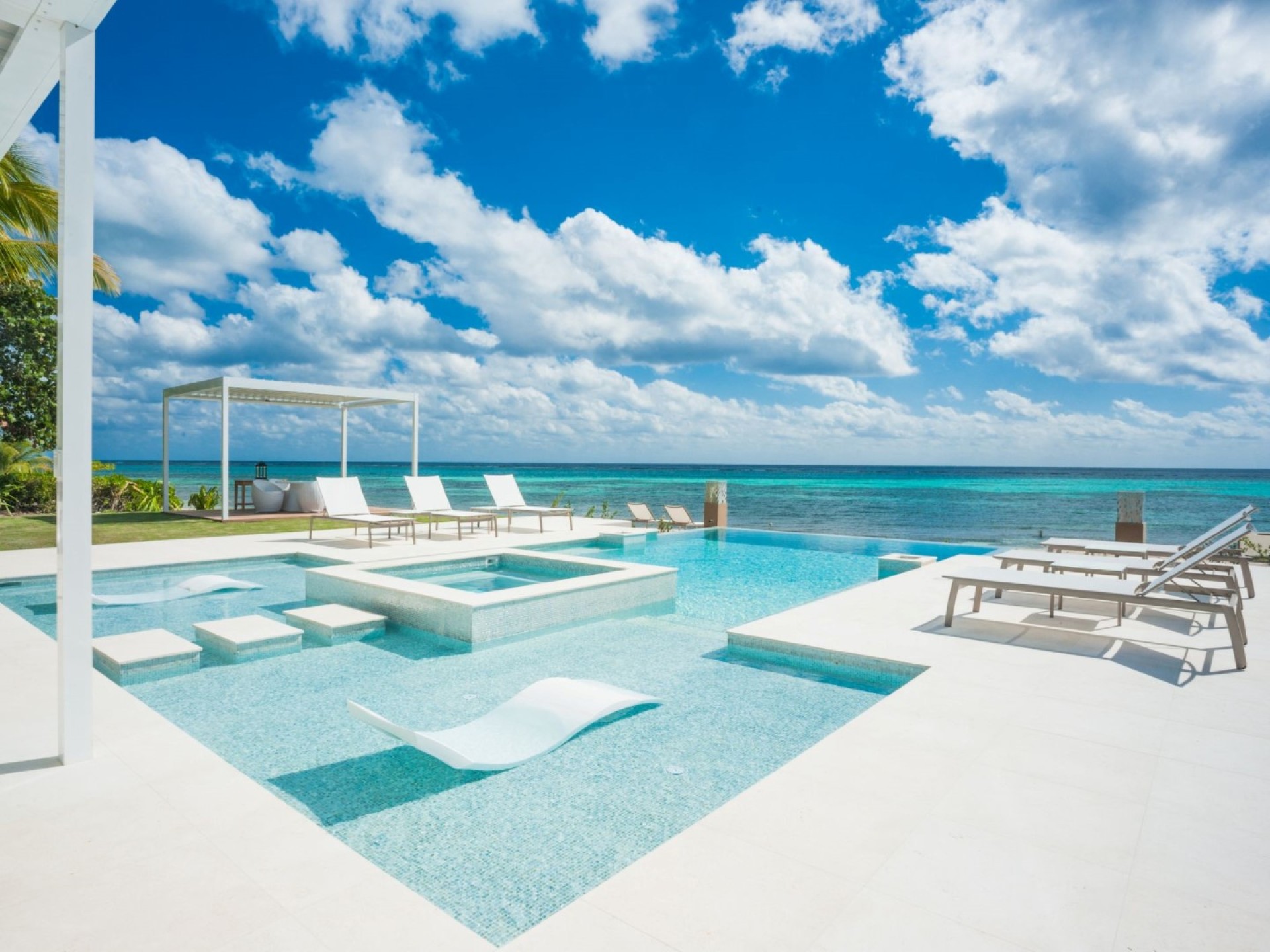 Black Urchin - Residence 1 - villa Black Urchin - Residence 1 Cayman ...