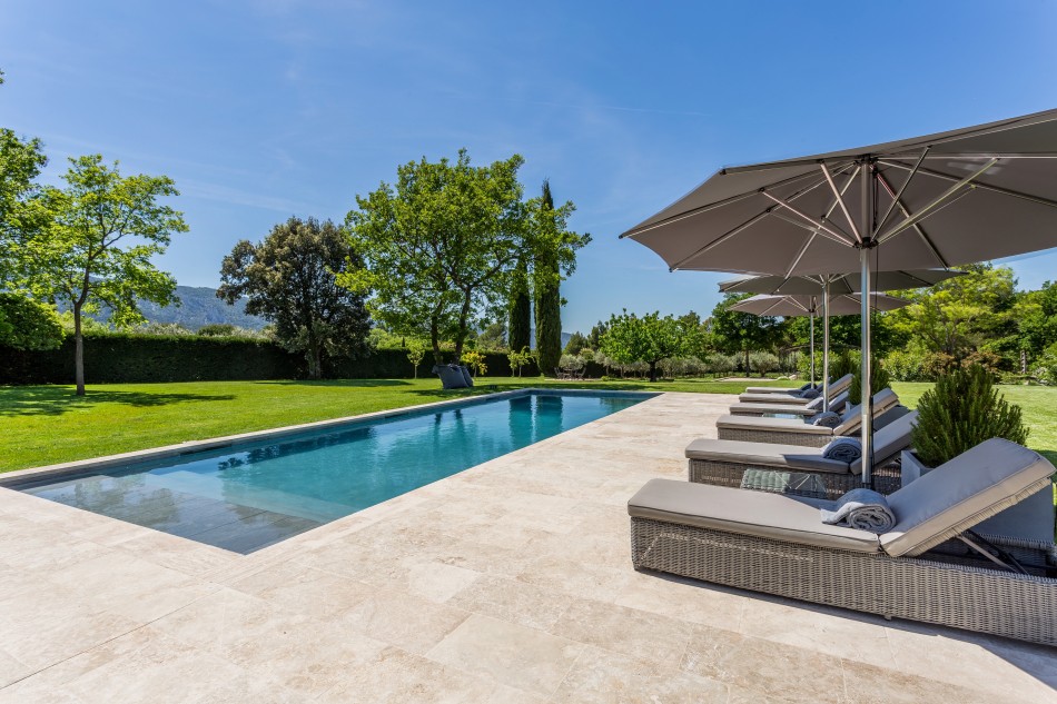 Provence Villas - Les Vignes - Menerbes - Luberon - France | Luxury Vacation Rentals