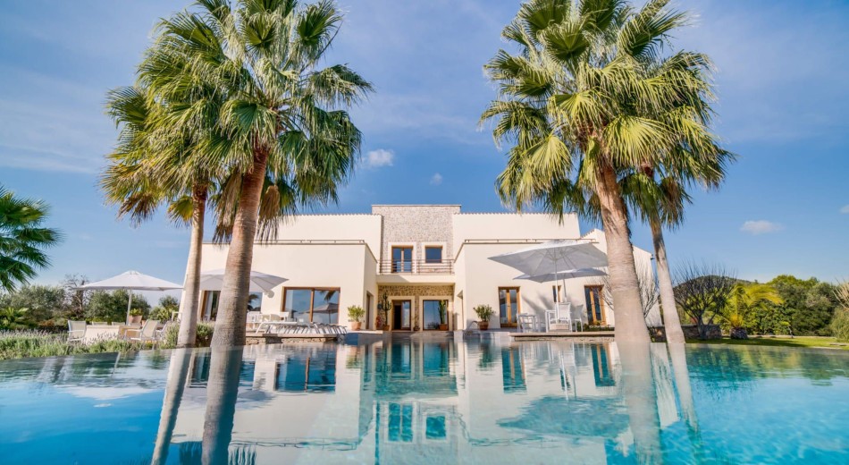 Mallorca Villas - Serefina - Cala Millor - Spain | Luxury Vacation Rentals