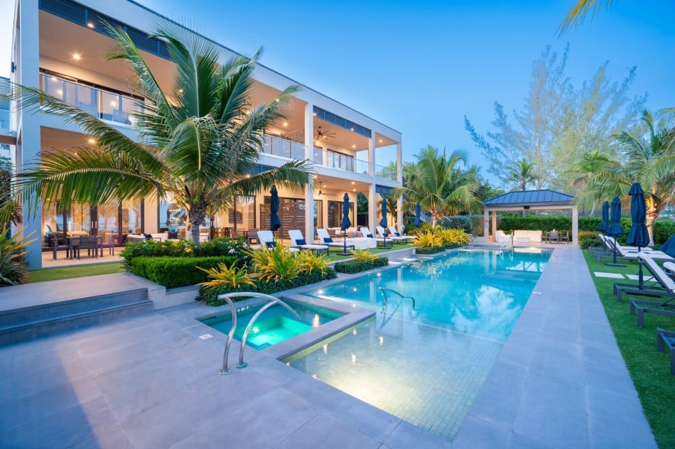 Cayman Islands Villas - Black Urchin - The Coconut Grove Residence - Bodden Town - Caribbean | Luxury Vacation Rentals