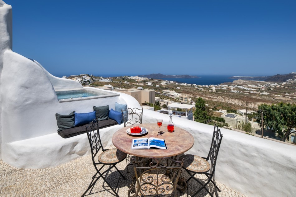 Santorini Villas - Santa Croce - Pyrgos Kallistis - Greece | Luxury Vacation Rentals