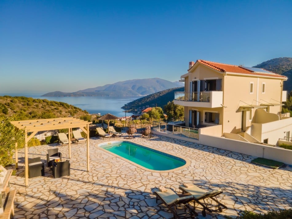 Kefalonia Villas - Horizon I - Agia Efimia - Greece | Luxury Vacation Rentals