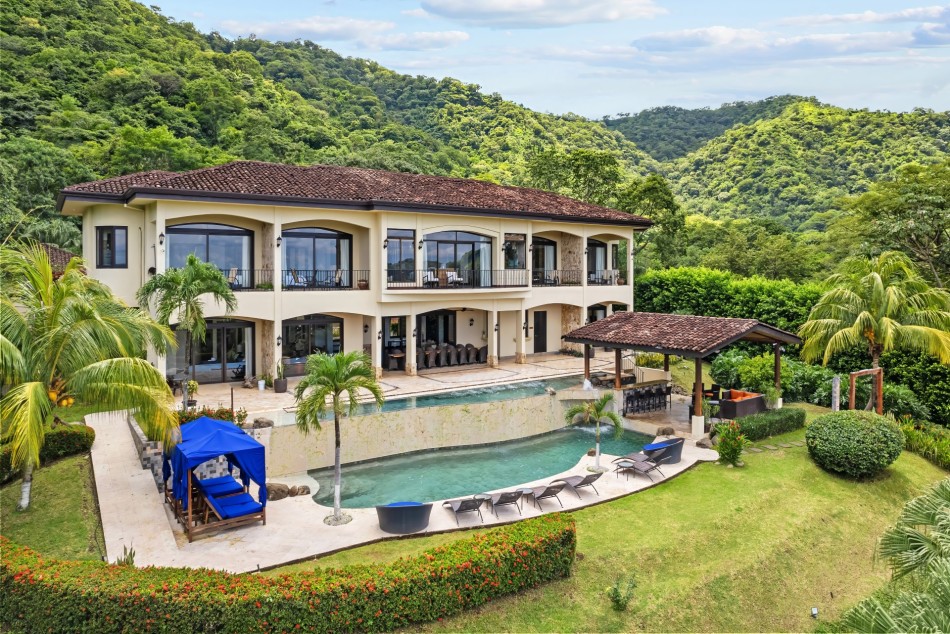 Costa Rica Villas - Villa Buena Onda - Playas del Coco - Caribbean | Luxury Vacation Rentals