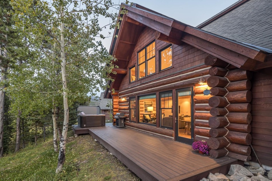 Big Sky Villas - Powder Ridge Cabin - 6 Chief Gull - Mountain Village - Montana | Luxury Vacation Rentals