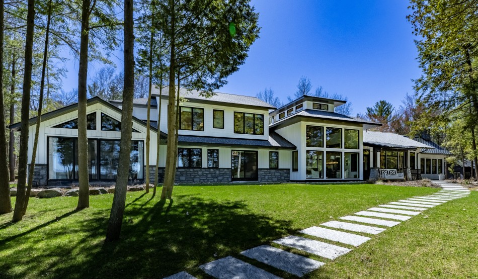 Toronto Villas - Her Majesty - Lake Muskoka - Canada | Luxury Vacation Rentals