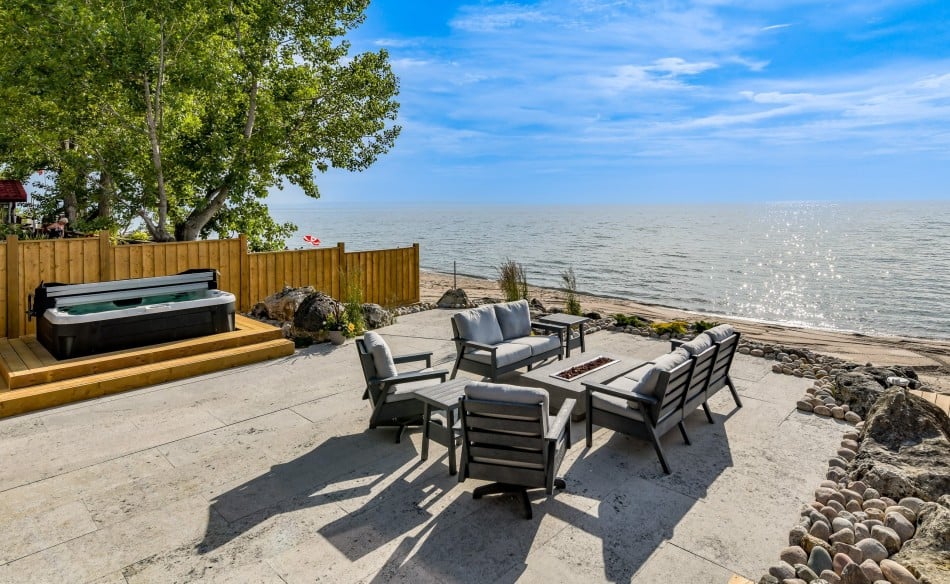 Toronto Villas - Tiny Footprints in the Sand - Georgian Bay - Canada | Luxury Vacation Rentals