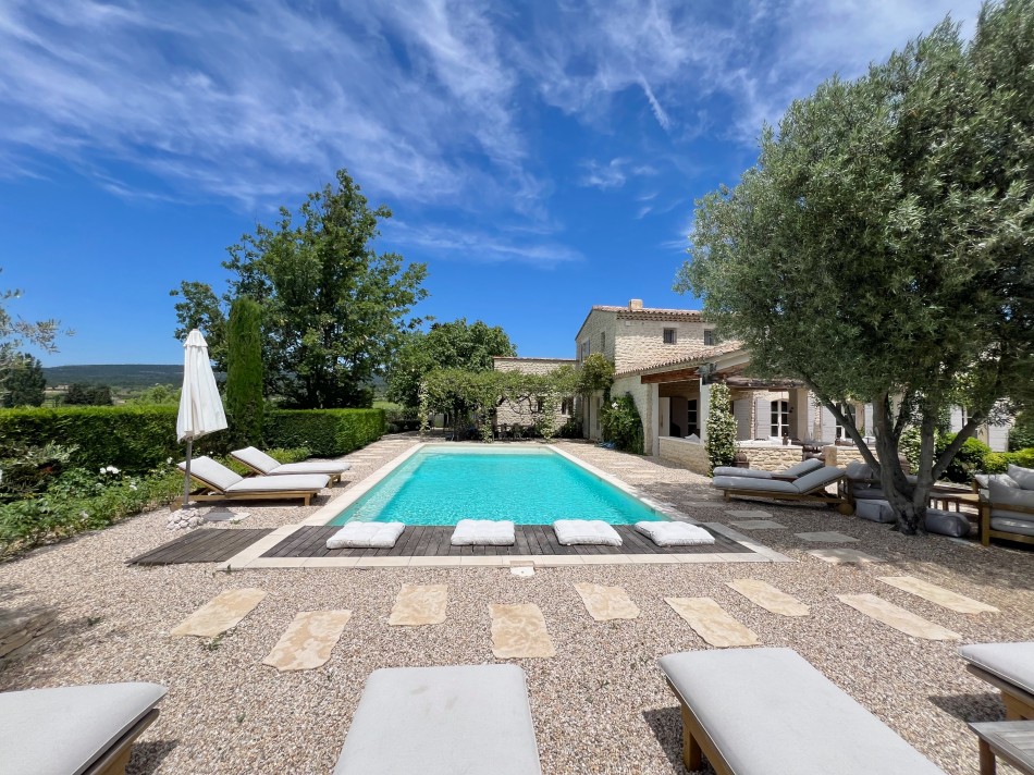 Provence Villas - Romance - Provence - Gordes - Luberon - France | Luxury Vacation Rentals