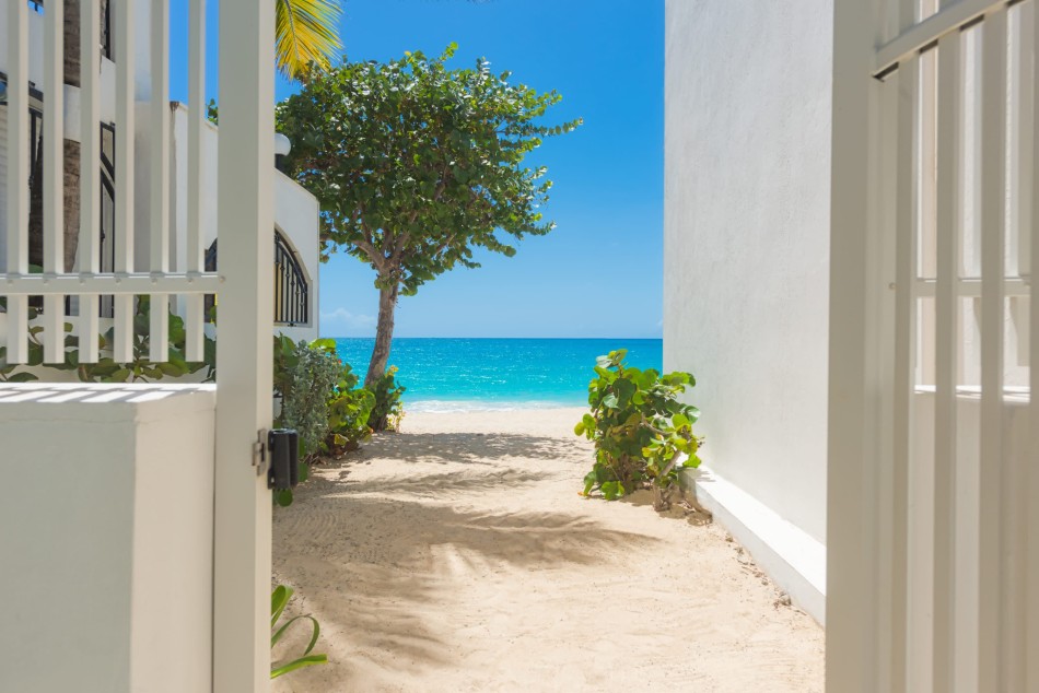 Simpson Beach Villas - Coco's Beach House - Simpson Beach - Caribbean | Luxury Vacation Rentals