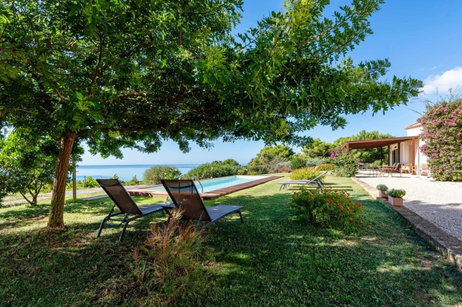 Sicily Villas - La Casina - Menfi – Porto Palo - Italy | Luxury Vacation Rentals