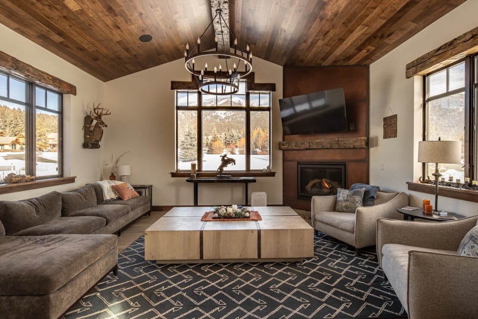 Big Sky Villas - Creekside Chalet - Big Sky Town Center - Montana | Luxury Vacation Rentals