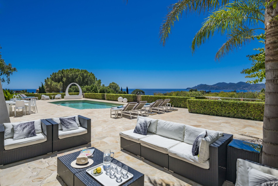 Cannes Villas - Camille - Cannes - Croix des Gardes - French Riviera | Luxury Vacation Rentals